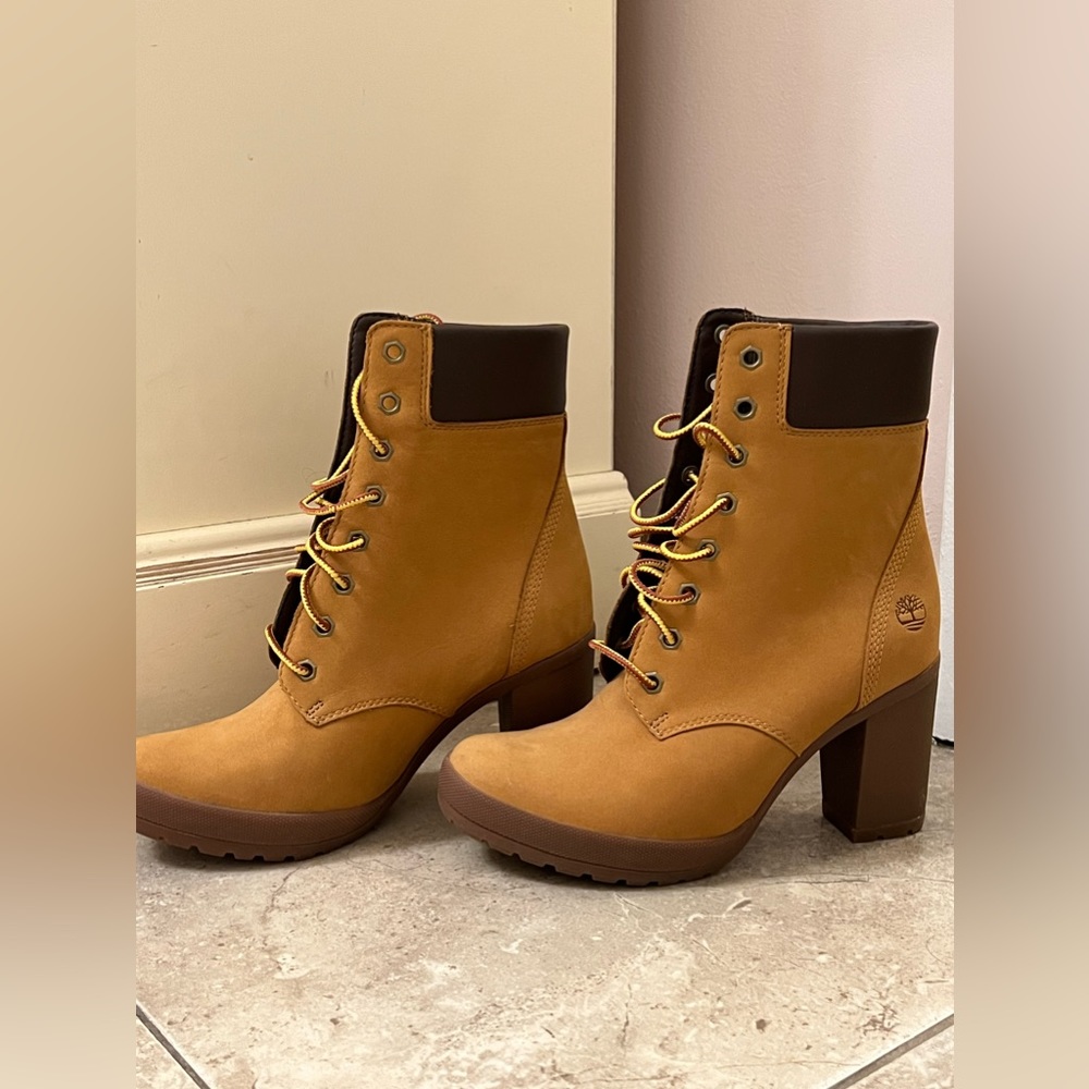 Timberland Heeled Boots, Size US 7